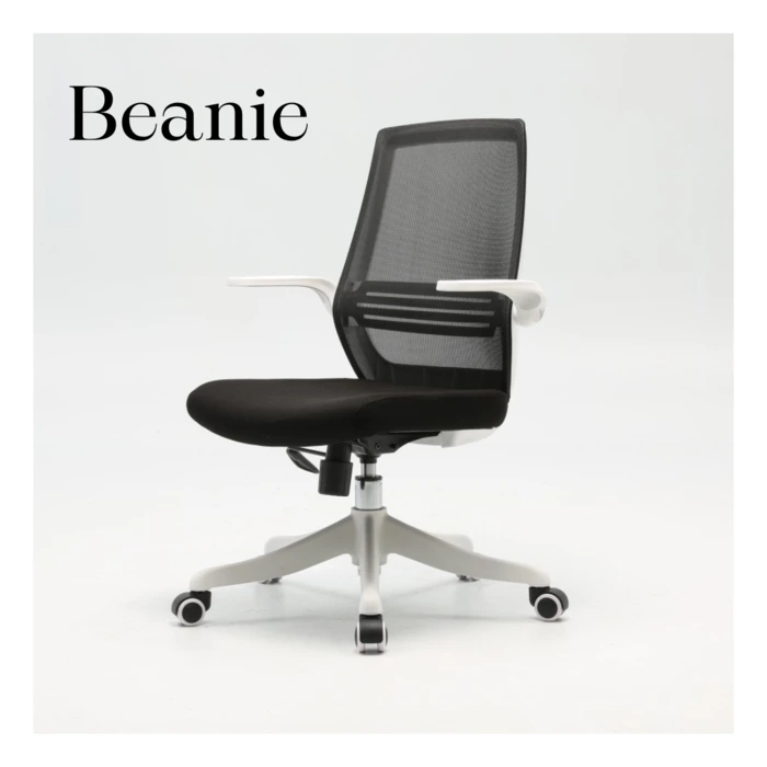 kursi kantor ergonomis Beanie warna hitam dengan sandaran mesh